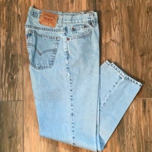 Vintage Women’s Levi’s 550 Jeans